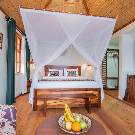 Gorilla Leisure Lodge Kisoro Екстериор снимка