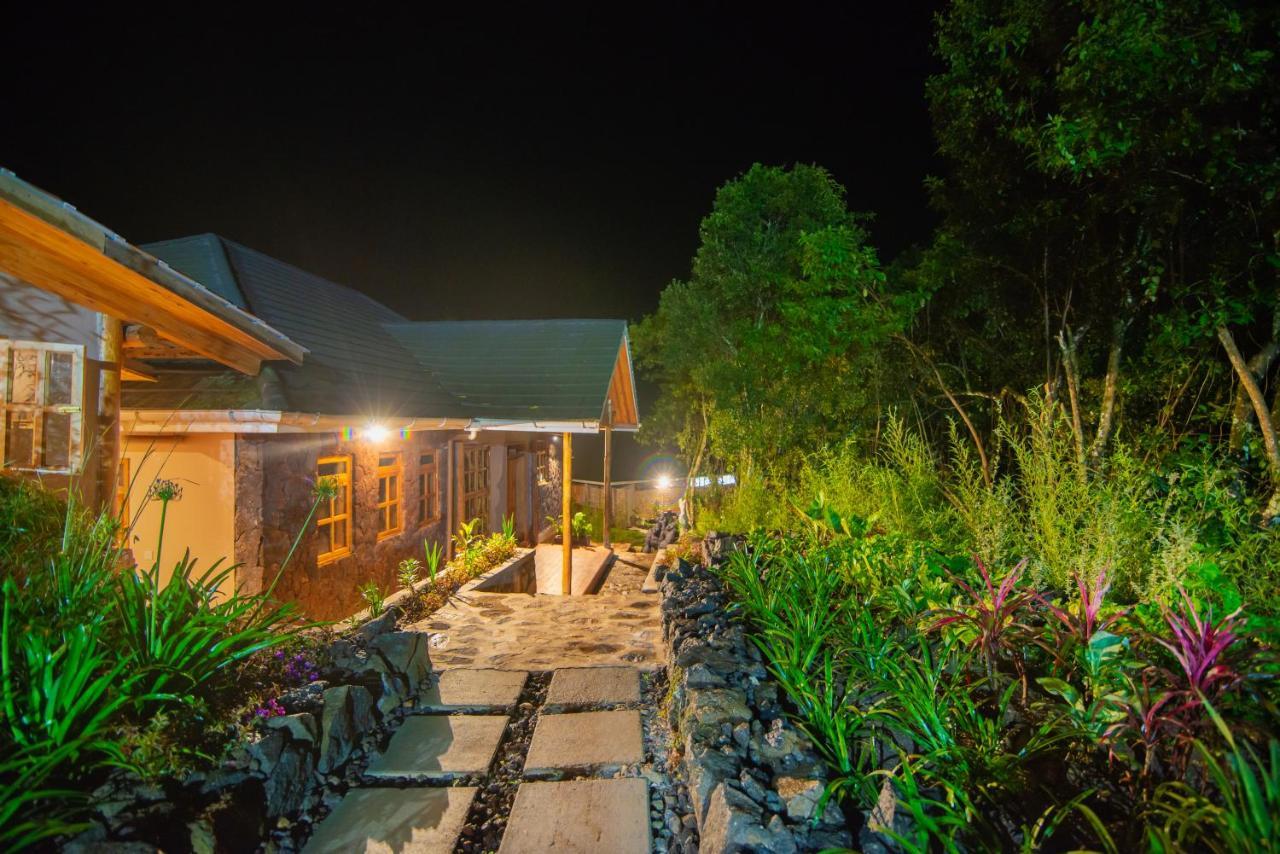 Gorilla Leisure Lodge Kisoro Екстериор снимка