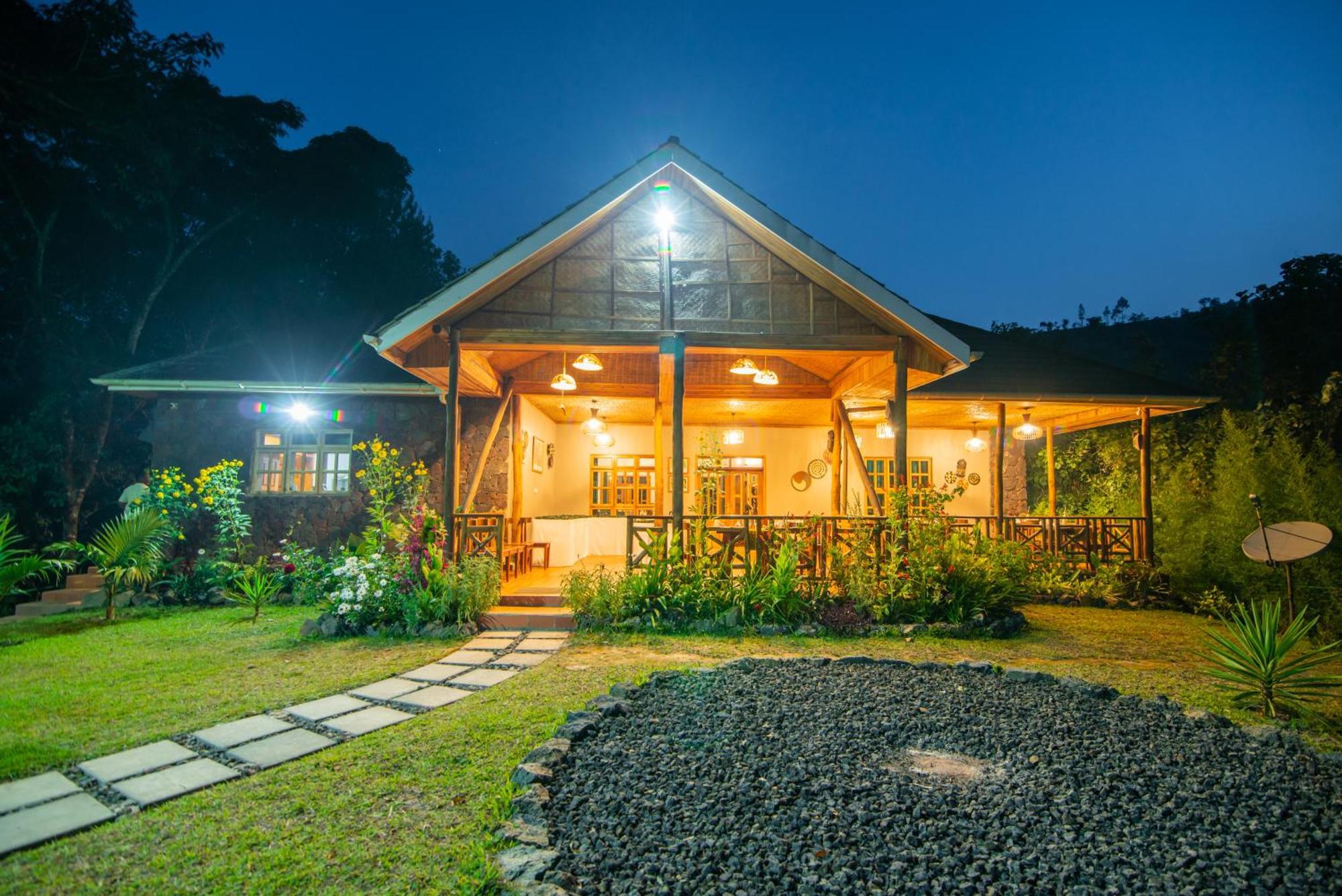 Gorilla Leisure Lodge Kisoro Екстериор снимка