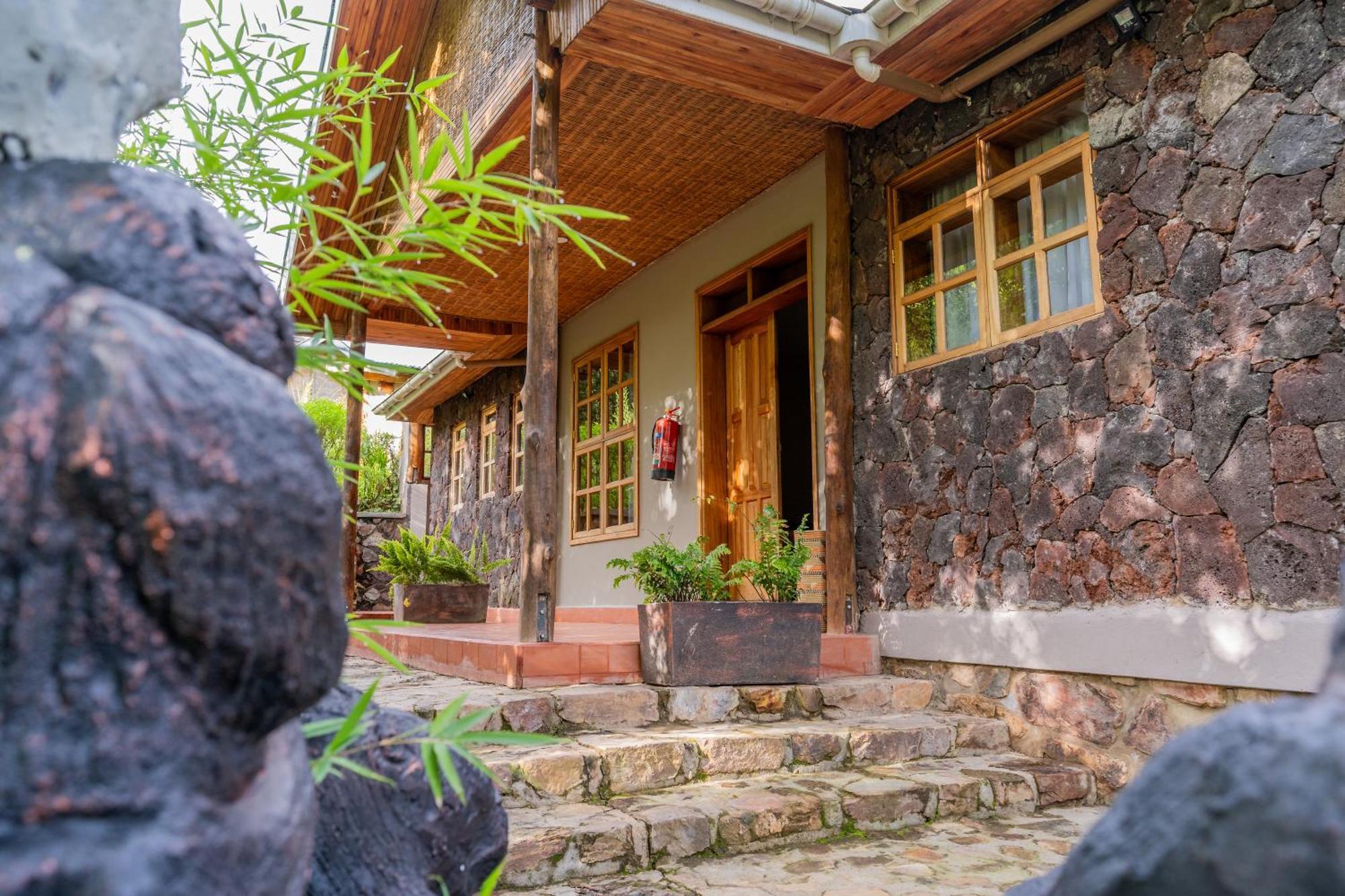 Gorilla Leisure Lodge Kisoro Екстериор снимка