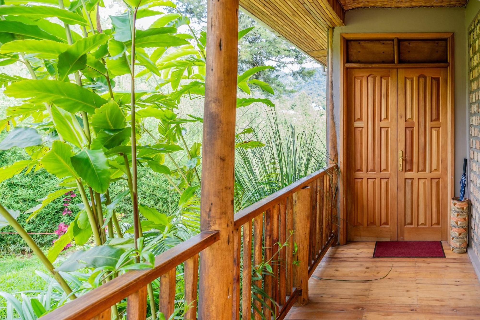 Gorilla Leisure Lodge Kisoro Екстериор снимка